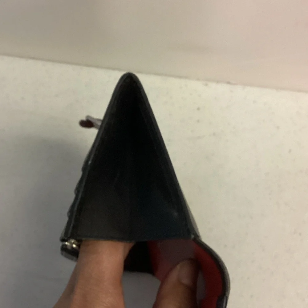 Coach Vintage Black Leather Wallet with Silver Clasp - Picture 16 of 16